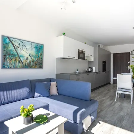 Invest Szklarska 800 B6 *